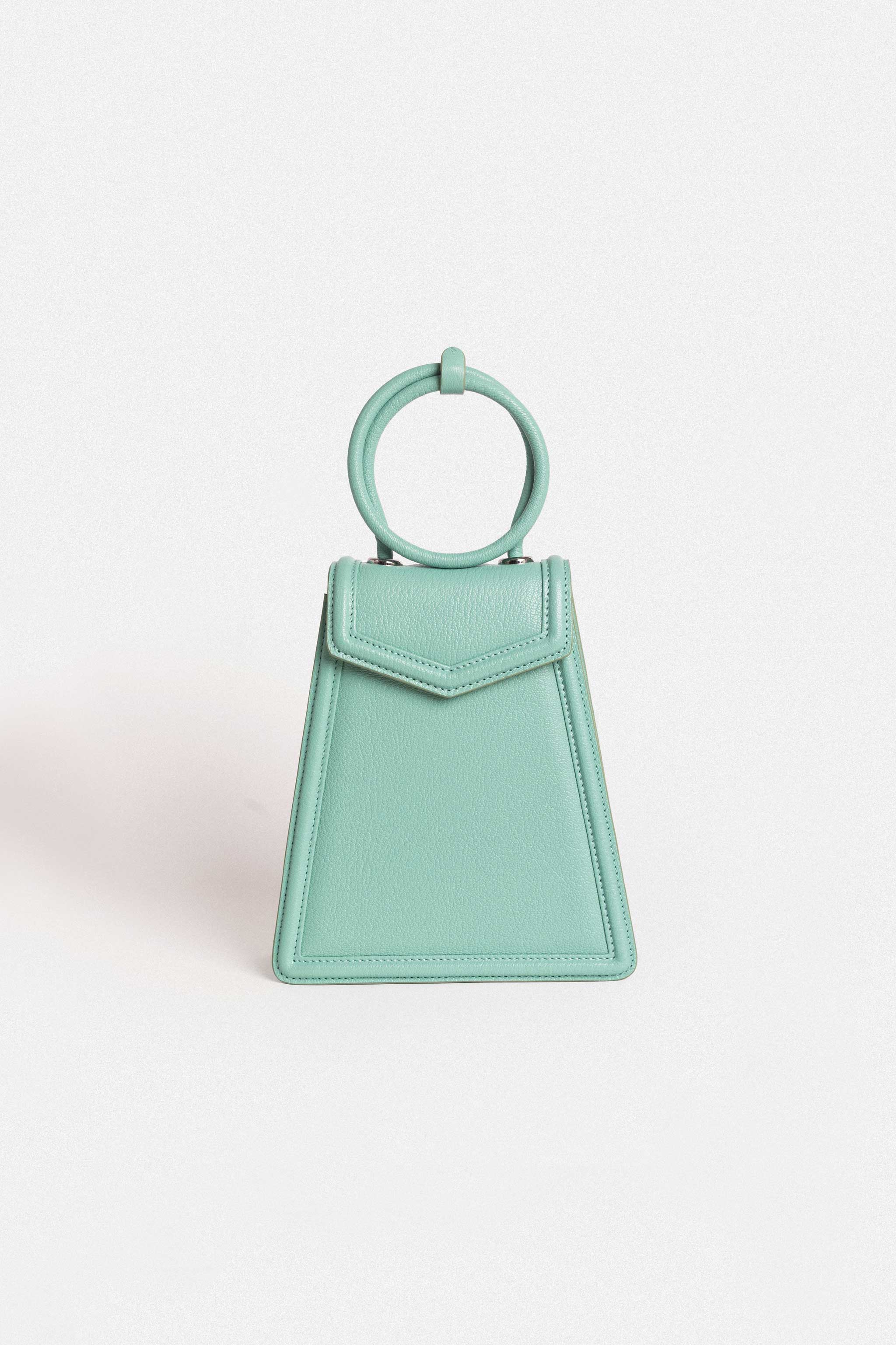 圣雷米蓝山羊皮卷须