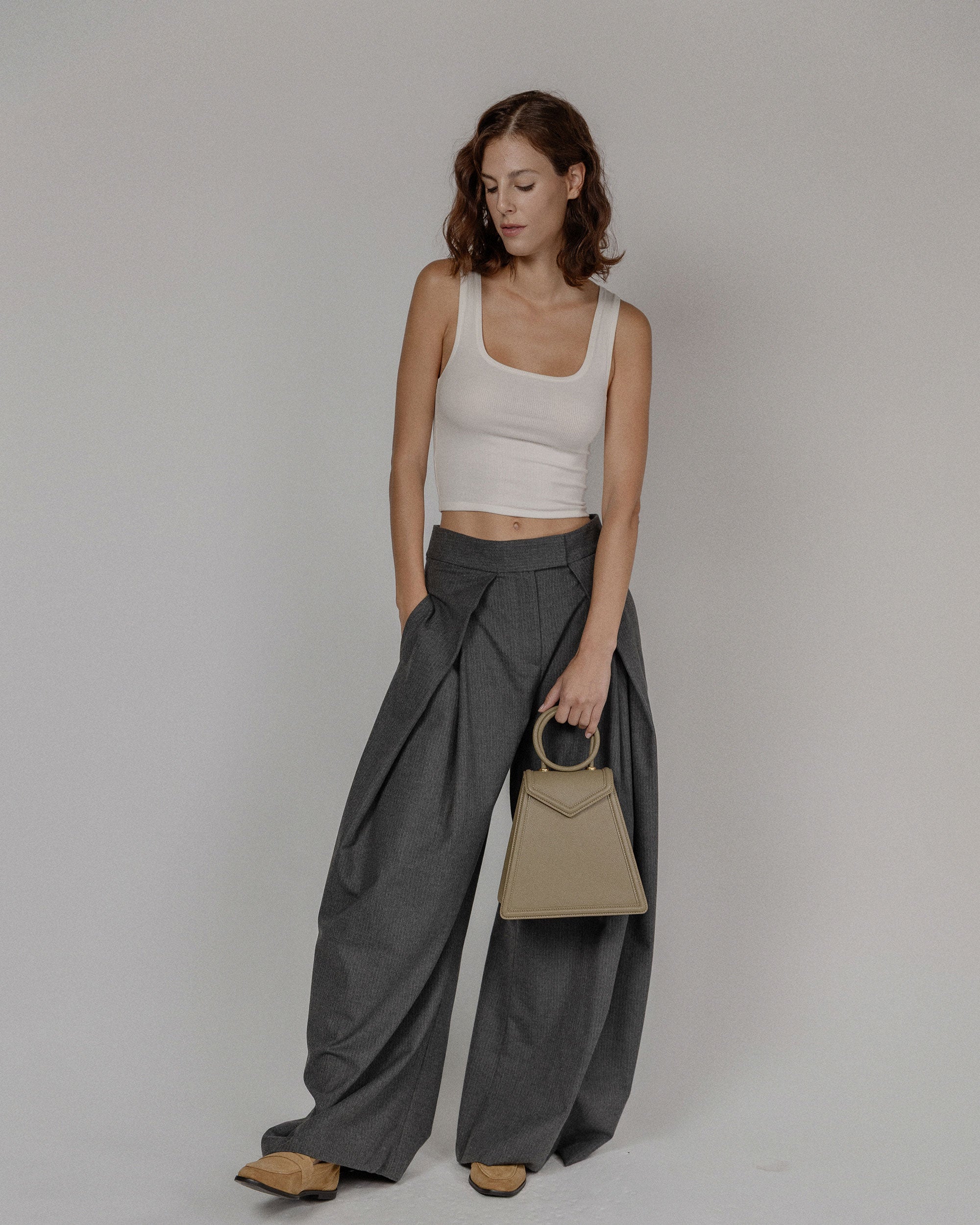 生丝灰山羊皮卷须