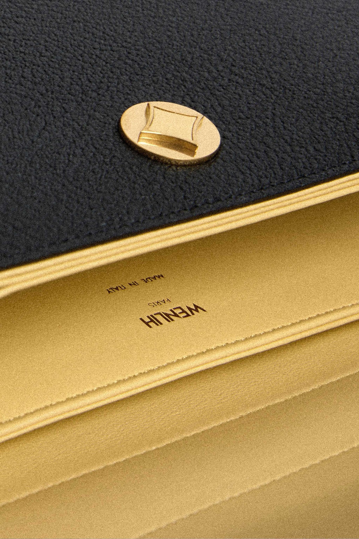 EDITION NOIR NUIT CHEVRE