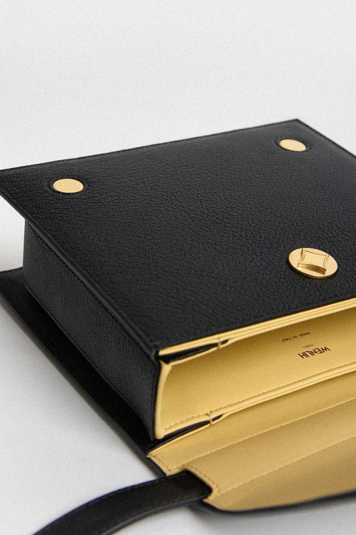 EDITION NOIR NUIT CHEVRE