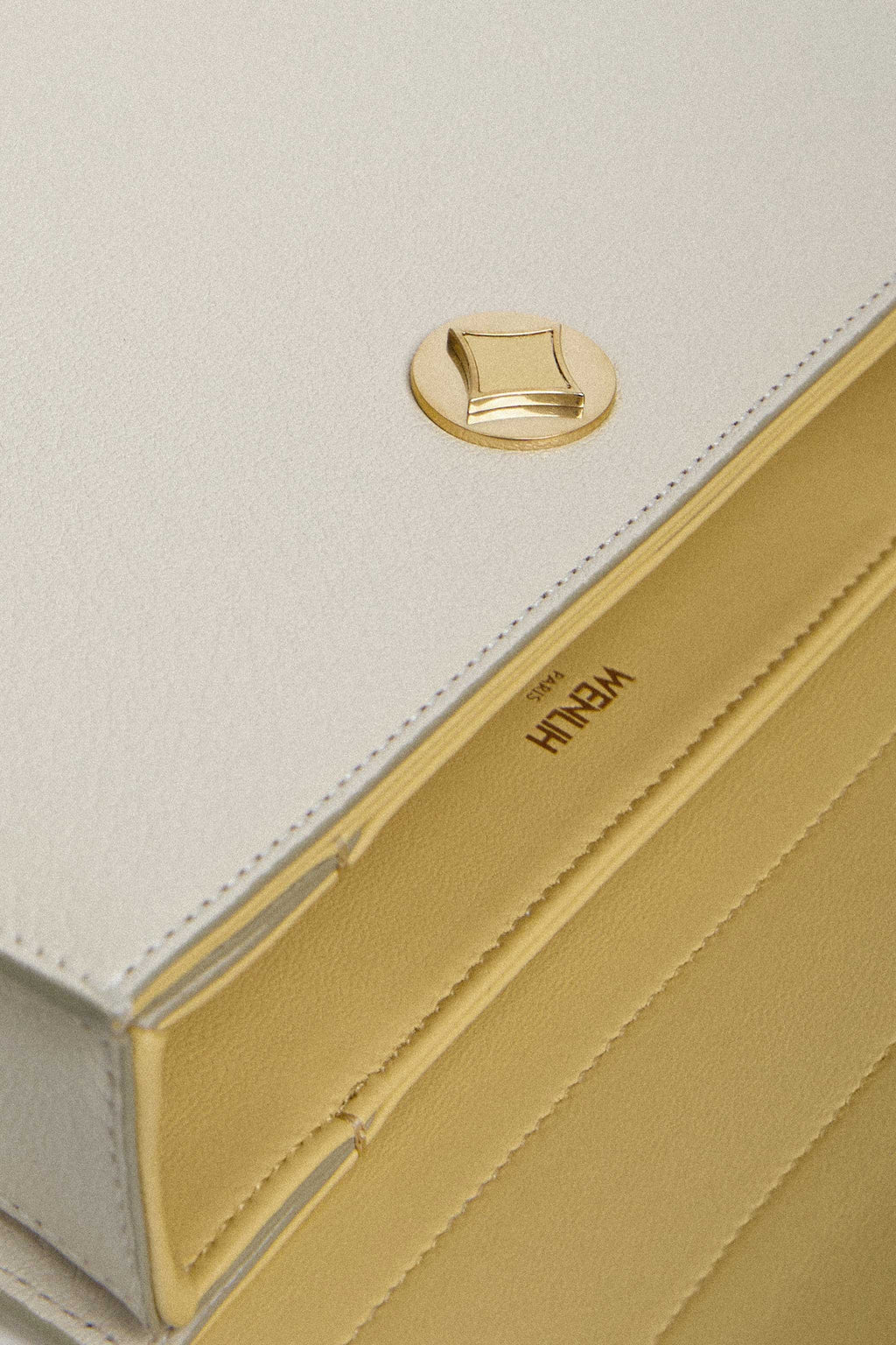 PARCHMENT WHITE GOATSKIN EDITION